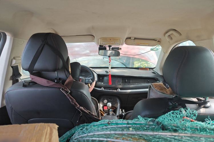 Used Haval H2s 2017 Red Label 1.5T Manual Comfort Model Headliner