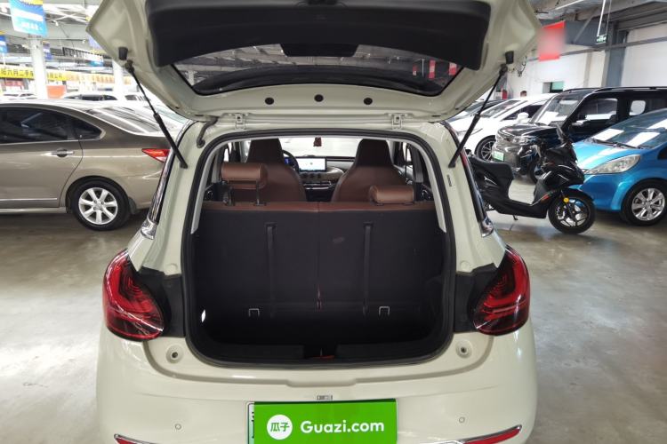 Used Wuling Bingo 2023 333 km Enjoyment Version Trunk
