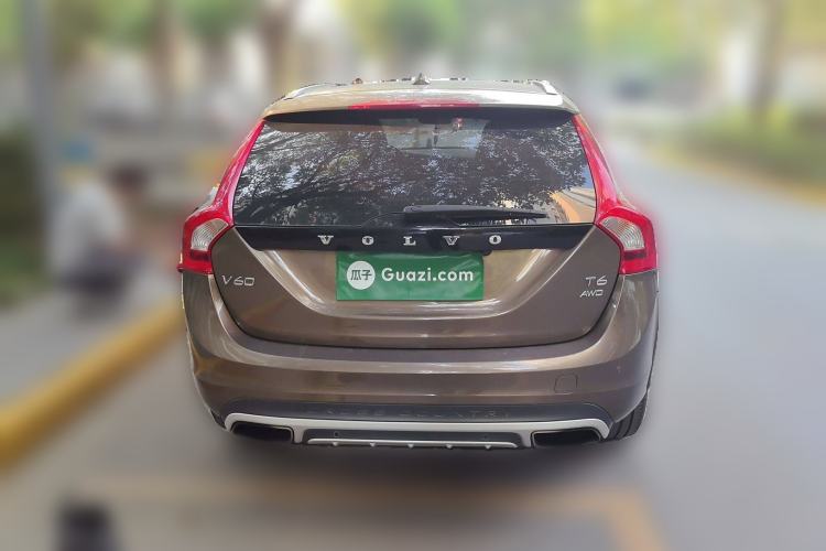 Used Volvo V60 2016 Cross Country T6 AWD
