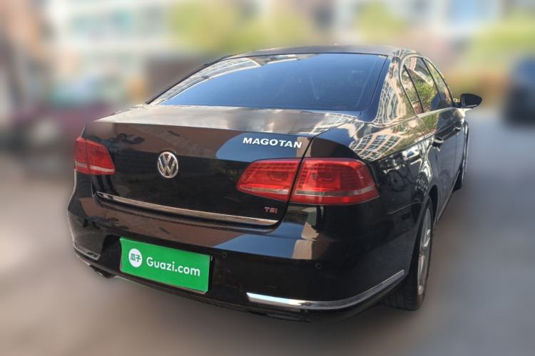 Used Volkswagen Magotan 2015 2.0 TSI Prestige Model
