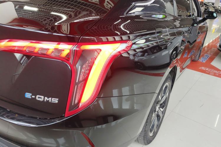 Used Hongqi E-QM5 2021 Online Booking Charging T3 Edition 4 Seats