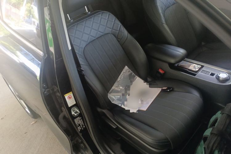 Used ORA Good Cat 2022 400km Standard Range Luxury Version Lithium Iron Phosphate
