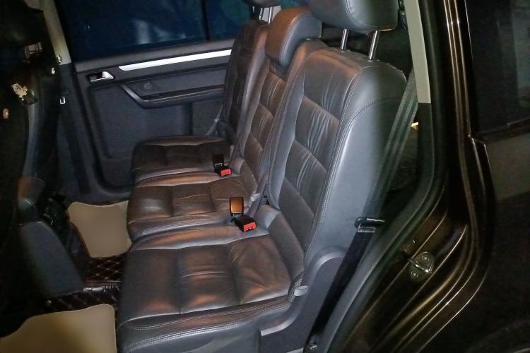 Used Volkswagen Touran 2013 1.4T DSG Comfort Edition 5-Seater Left Rear Seat