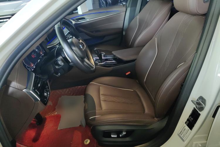Used BMW 5 Series 2021 530Li Leading Model M Sport Package Left Front Seat