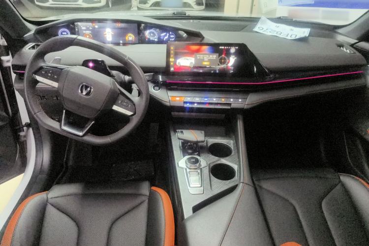 Used Changan UNI-V 2023 1.5T Prestige Model
