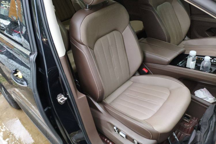 Used Volkswagen Viloran 2022 380TSI Luxury Edition