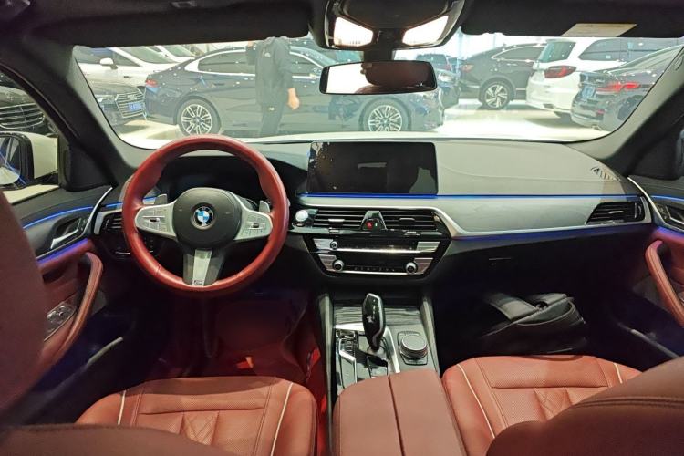 Used BMW 5 Series 2023 530Li Leading Model M Sport Package Center Console