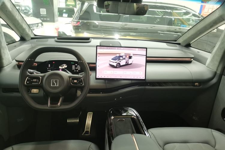 Used Zeekr MIX 2025 Intelligent Driving Version
