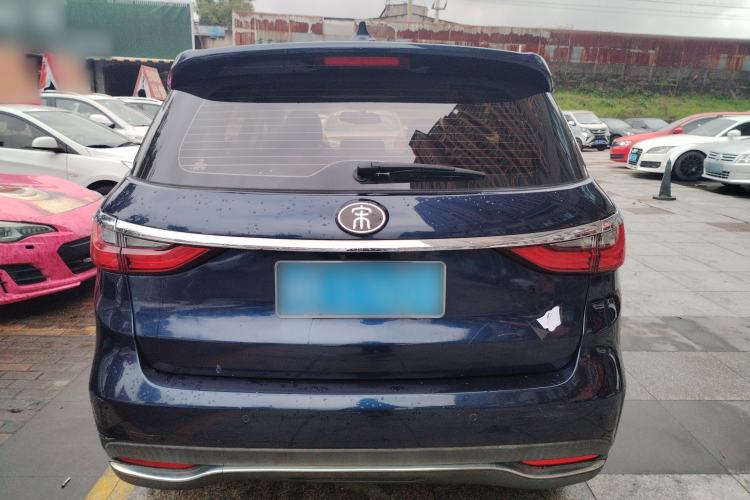 Used BYD Song MAX 2017 1.5T Manual Smart Connect Luxury 7-Seater