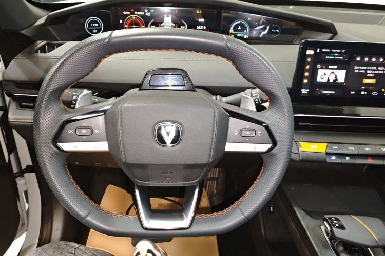 Used CHANGAN UNI-V 2024 1.5T Prestige Edition
