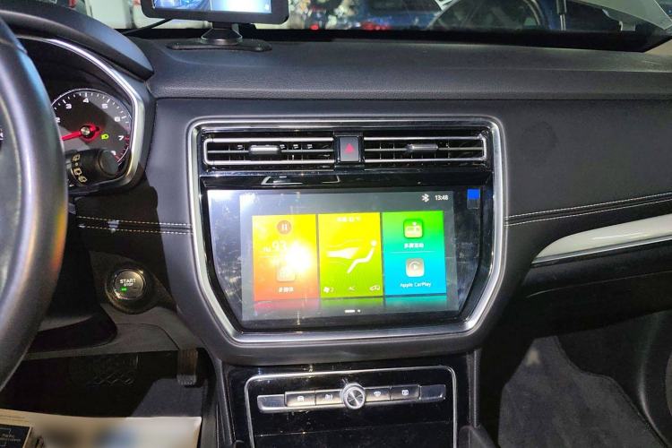 Used Roewe RX8 2019 30T Two-Wheel Drive Supreme Flagship Edition
