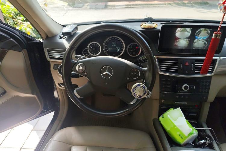Used Mercedes-Benz E-Class 2009 E 300 Elegant Model