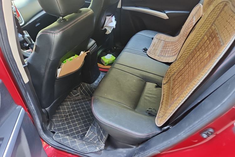 Used Suzuki S-Cross 2014 1.6L CVT Two-Wheel Drive Elite Version Left Rear Seat