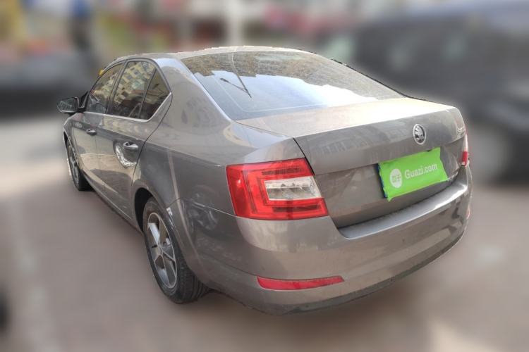 Used Skoda Octavia 2016 1.6L Automatic Chuanxing Edition Rear Left 45 Deg