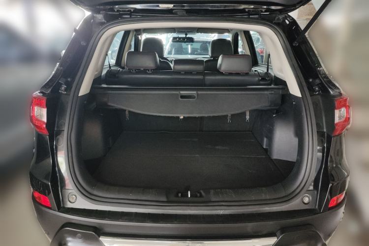 Used CHANGAN CS75 2014 2.0L Manual Luxury Version China IV Standard Trunk