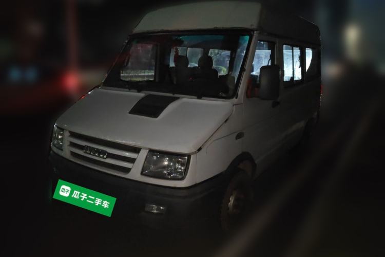 Used Iveco Daily 2012 2.5T-A35 Logistics Version 1 Mid-Roof