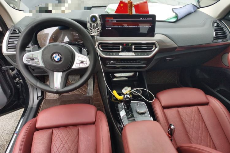 Used BMW X3 2023 Restyled xDrive30i Leading Edition M Night Sky Package Center Console