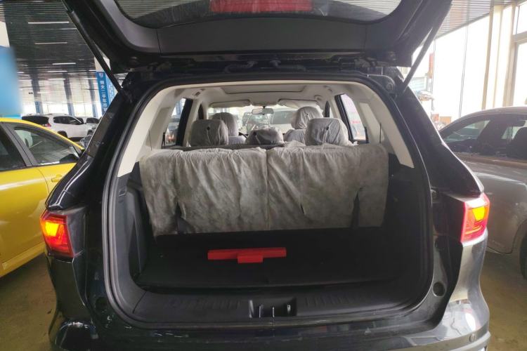 Used Sinotruk VGV U70 2021 1.5T Automatic Youyue Edition 7-Seater Trunk