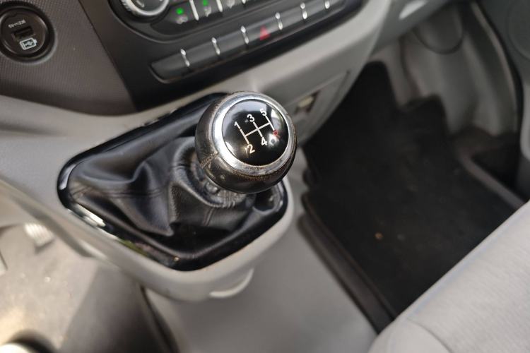 Used Foton Toano 2020 2.5T Manual Tongtu Short Wheelbase Mid-Roof 5/6-Seater 4J25TC3