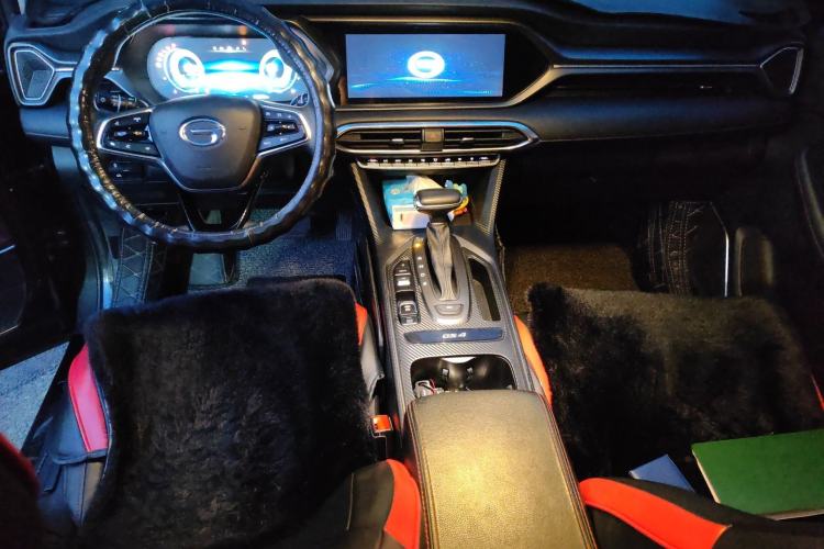 Used GAC Trumpchi GS4 2020 270T Automatic Luxury Smart Connectivity Version Center Console