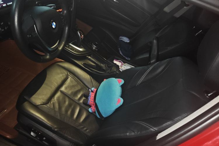 Used BMW 3 Series 2014 320Li Luxury Design Package
