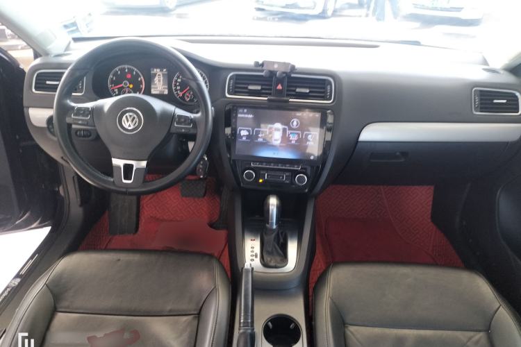Used Volkswagen Sagitar 2014 Revised Version 1.4TSI Automatic Luxury Edition
