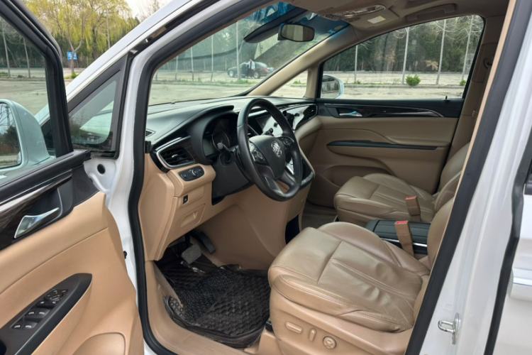 Used Buick GL8 2017 ES 28T Luxury Model China V Standard

