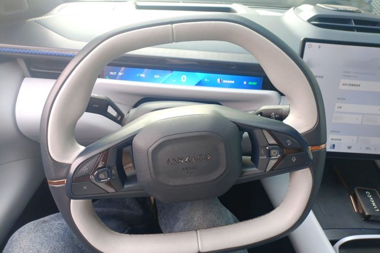 Used Lynk & Co Z10 2025 95 kWh 702 km All-Wheel Drive Intelligent Driving Ultra Steering Wheel