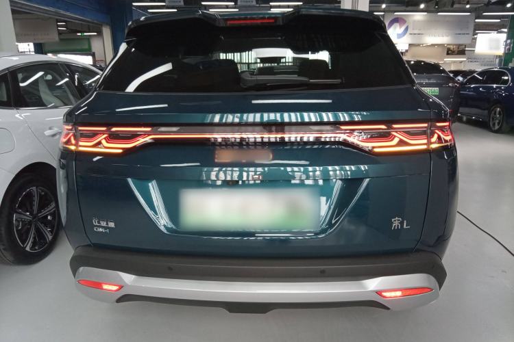 Used BYD Song L DM-i 2024 112 km Beyond Edition Rear