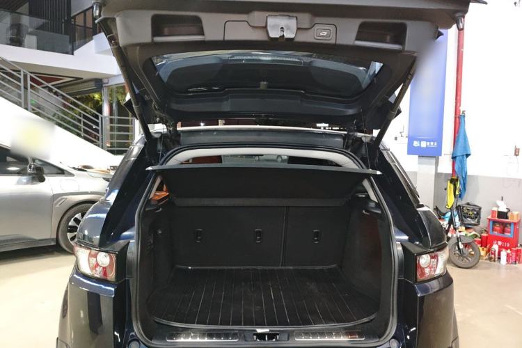 Used Land Rover Range Evoque 2014 2.0T 5-Door Ignite Edition Trunk