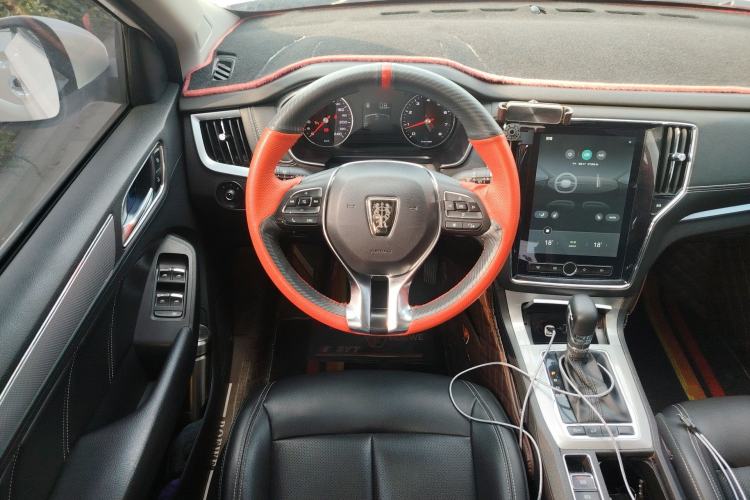 Used Roewe RX5 2019 20T Two-Wheel Drive Automatic Ali Smart Connectivity Platinum Edition
