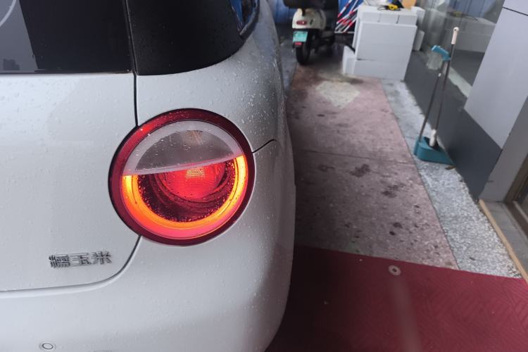 Used CHANGAN NEVO Lumin 2022 155 km – Refreshingly Sweet Edition Right Rear Taillight