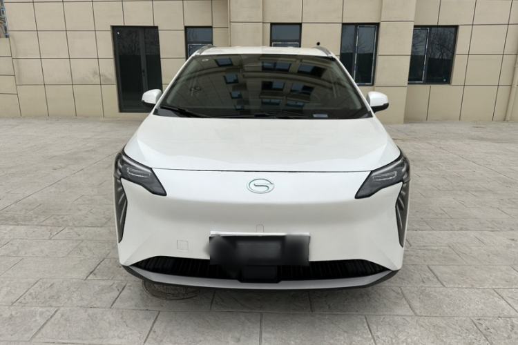 Used AION Y 2024 Younger