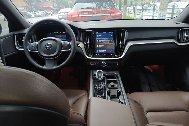 Used Volvo S60 2023 B4 Zhiyi Luxury Edition
