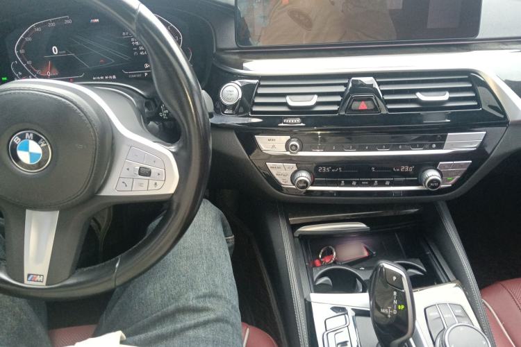 Used BMW 5 Series 2022 Second Facelift 525Li M Sport Package