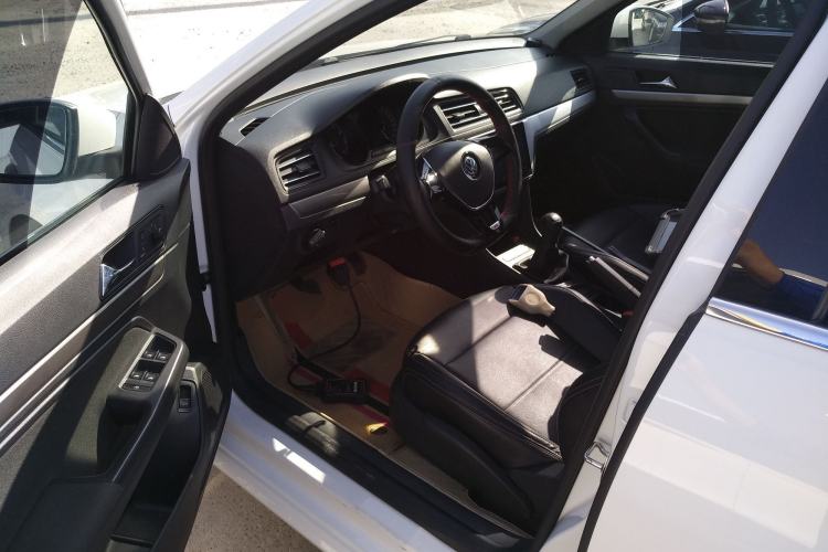 Used Volkswagen Lavida 2019 Lavida Start 1.5L Manual Fashion Edition China VI Standard Driver Seat