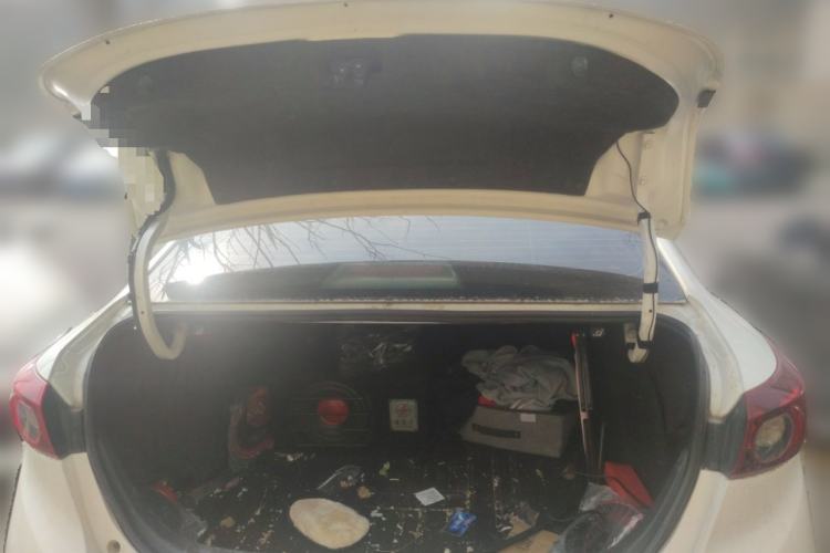 Used Mazda 3 Axela 2016 Sedan 1.5L Automatic Comfort Model