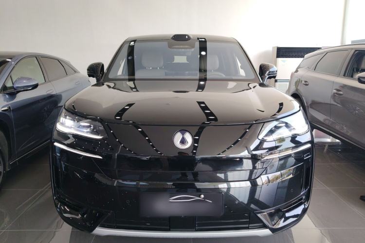 Used Denza N9 2025 Flagship Model
