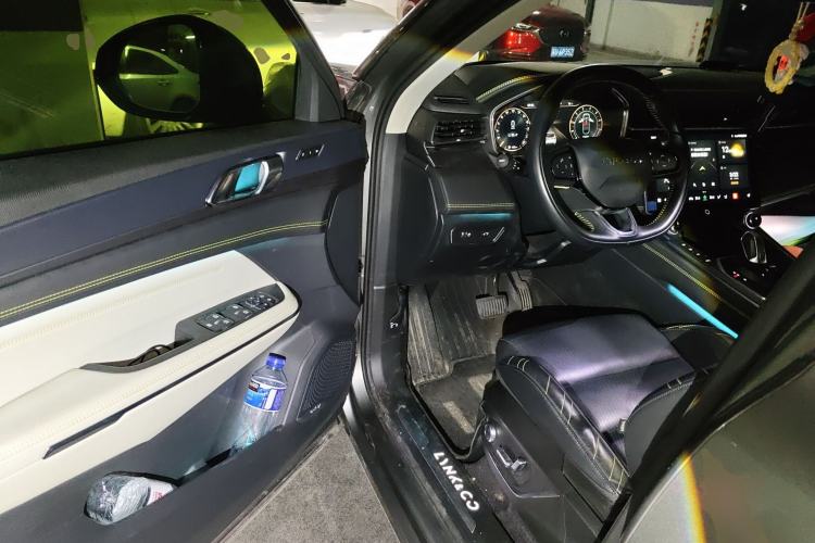 Used Lynk & Co 05 2020 2.0TD Two-Wheel Drive Shine Halo