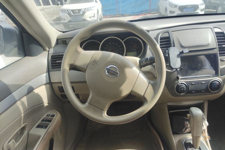 Used Nissan Sylphy 2012 Classic 1.6XE Automatic Comfort Edition Steering Wheel