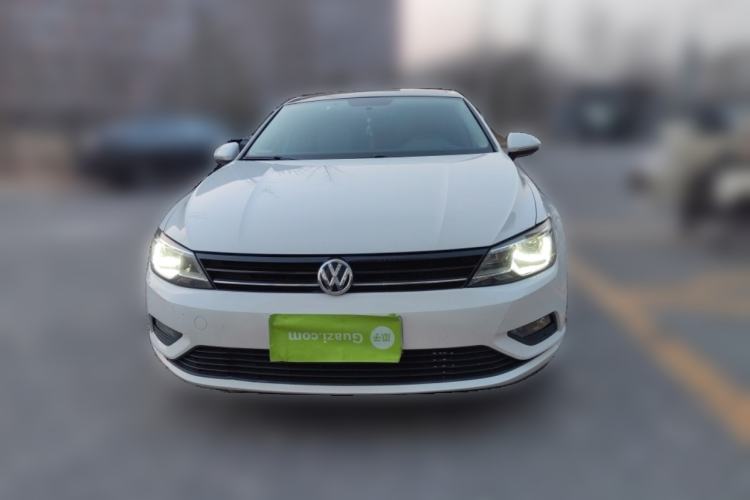 Used Volkswagen Lamando 2015 230TSI DSG Fashion Edition
