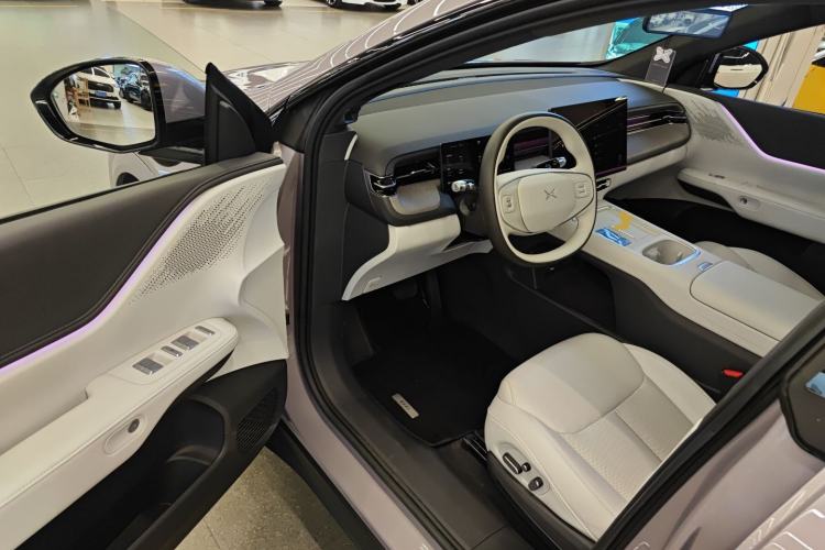 Used XPeng G6 2025 625 Long-Range Max Flagship Edition Driver Seat