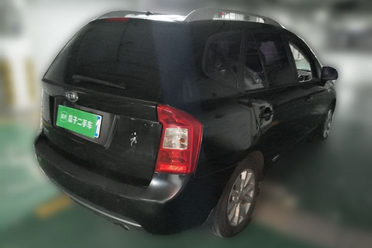 Used Kia Carens 2011 2.0L 7-Seater Automatic Standard Edition
