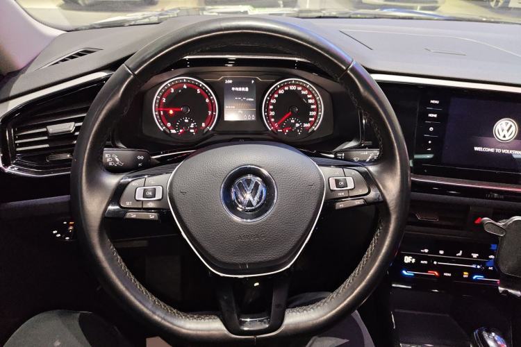 Used Volkswagen Tayron 2020 330TSI Two-Wheel Drive Luxury Smart Connectivity Version
