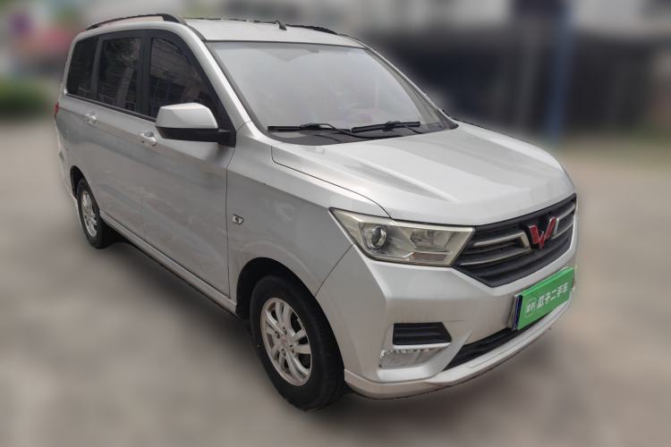 Used Wuling Hongguang 2019 1.5L S Comfort Edition China VI LAR
