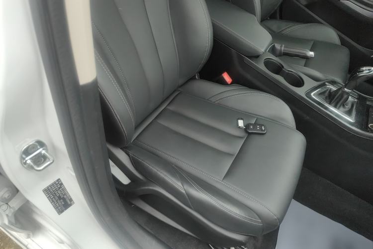 Used Chery Arrizo 5 PLUS 2021 XiaoAI 1.5L Manual Enjoy PLUS Right Front Seat