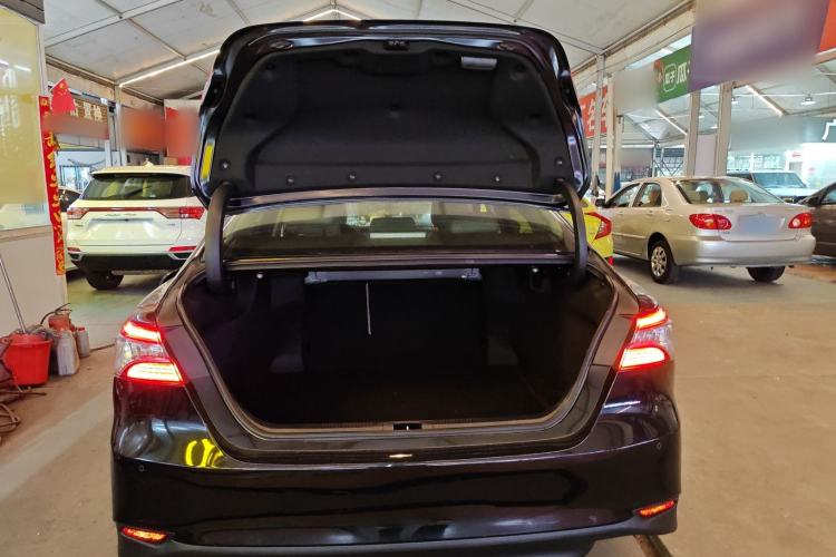 Used Toyota Camry 2018 Dual-Engine 2.5 HG Luxury Edition
