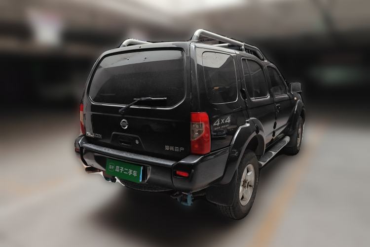 Used Nissan Paladin 2013 2.4L Four-Wheel Drive Standard Version China IV Standard
