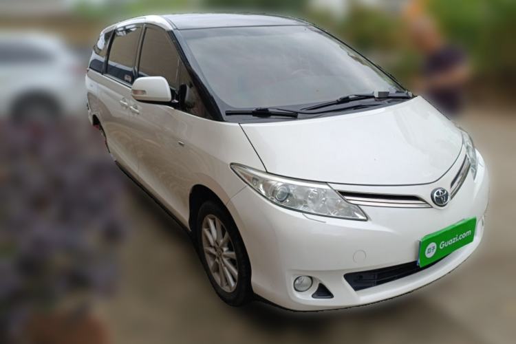 Used Toyota Previa  Front Right 45 Deg