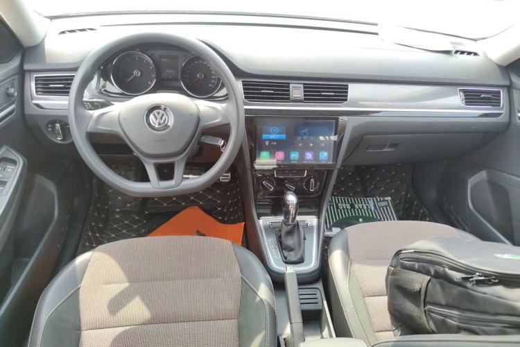 Used Volkswagen C-TREK 2017 230TSI DSG Comfort Version
